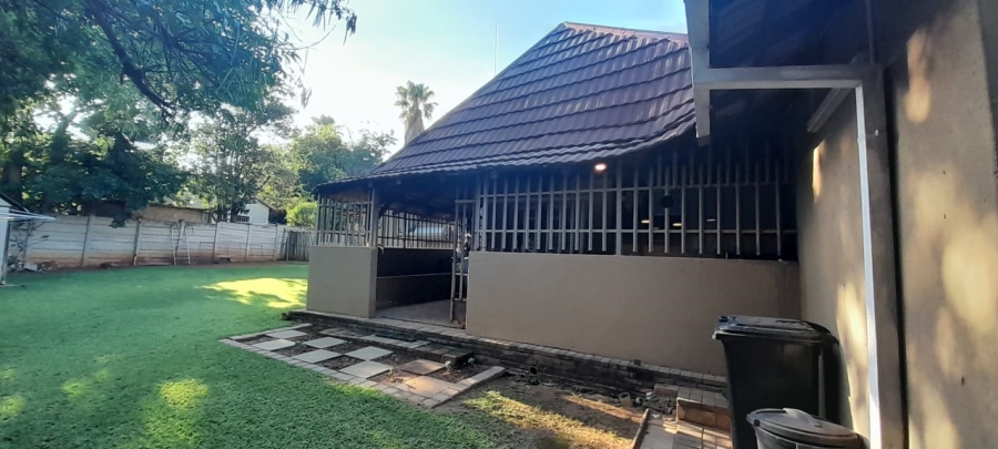 4 Bedroom Property for Sale in Wilkoppies North West